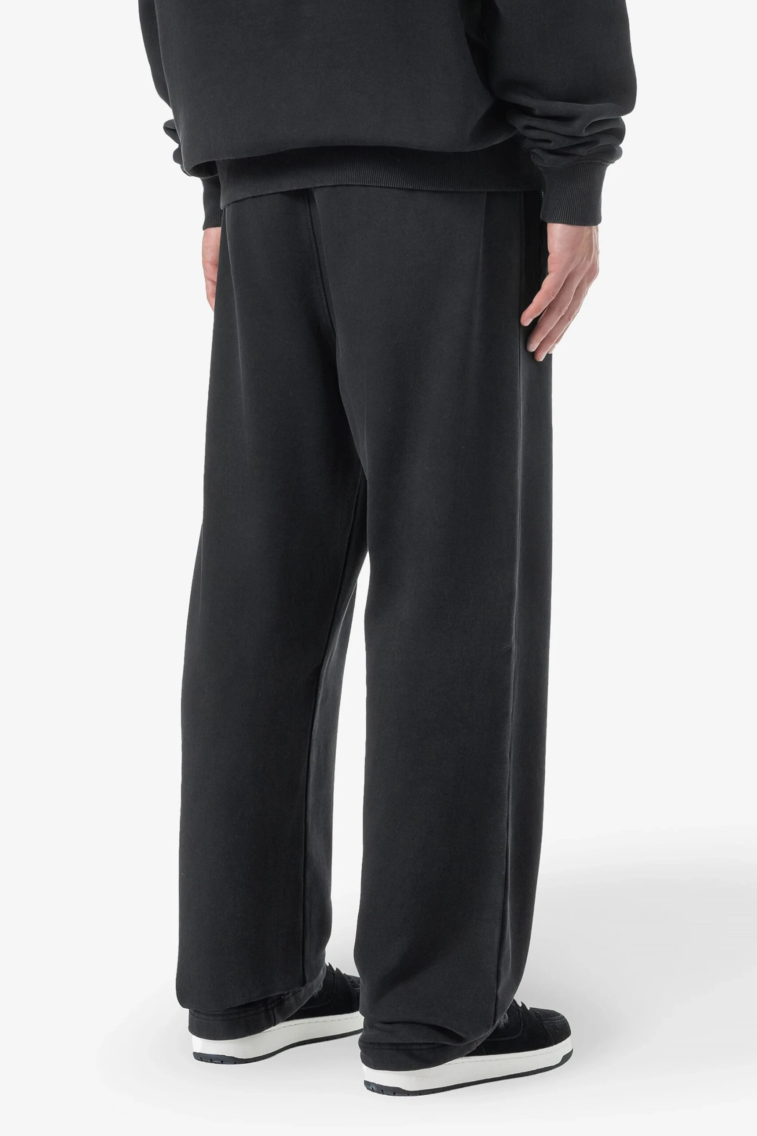 Leono Loose Sweat Pants Vintage Black 4 Leono Loose Sweat Pants Vintage Black - Image 4