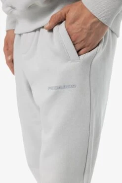 Logo Heavy Sweat Jogger Washed Clear Grey Gum -Pegador Sale Store 24055 PEGADOR Q4 Drop 2072 8f0b7a1a 1764 4dda a422 9edfd39ca1b1