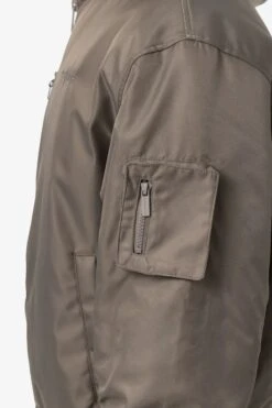 Bensley Bomber Jacket Dust Brown 15 Bensley Bomber Jacket Dust Brown -Pegador Sale Store 24055 PEGADOR Q4 Drop 2606 d5b7c83f b393 47d8 9eb6 b10a17324eb8