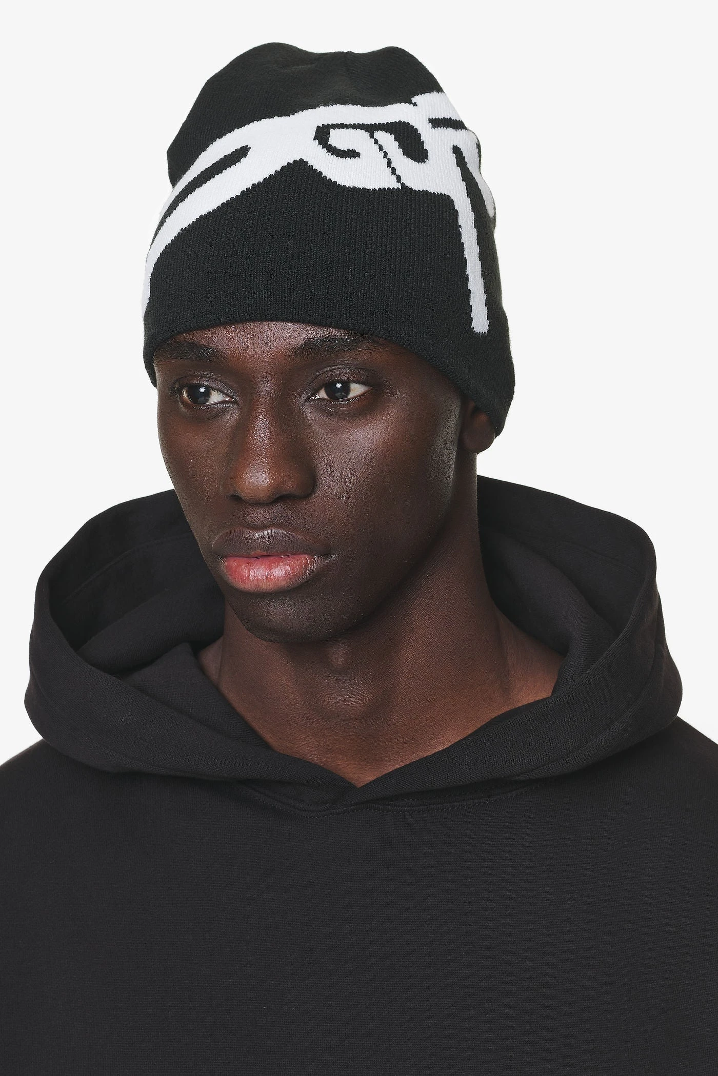 Feala Jaquard Beanie Black White 1 Feala Jaquard Beanie Black White