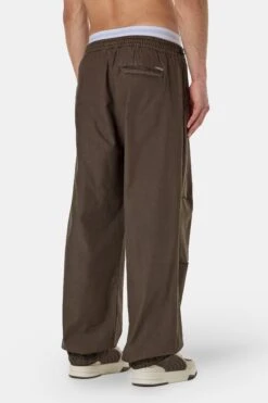 Ashton Parachute Pants Dark Brown 9 Ashton Parachute Pants Dark Brown -Pegador Sale Store PGDR 4110 462 Ashton Parachute Pants Dark Brown 920