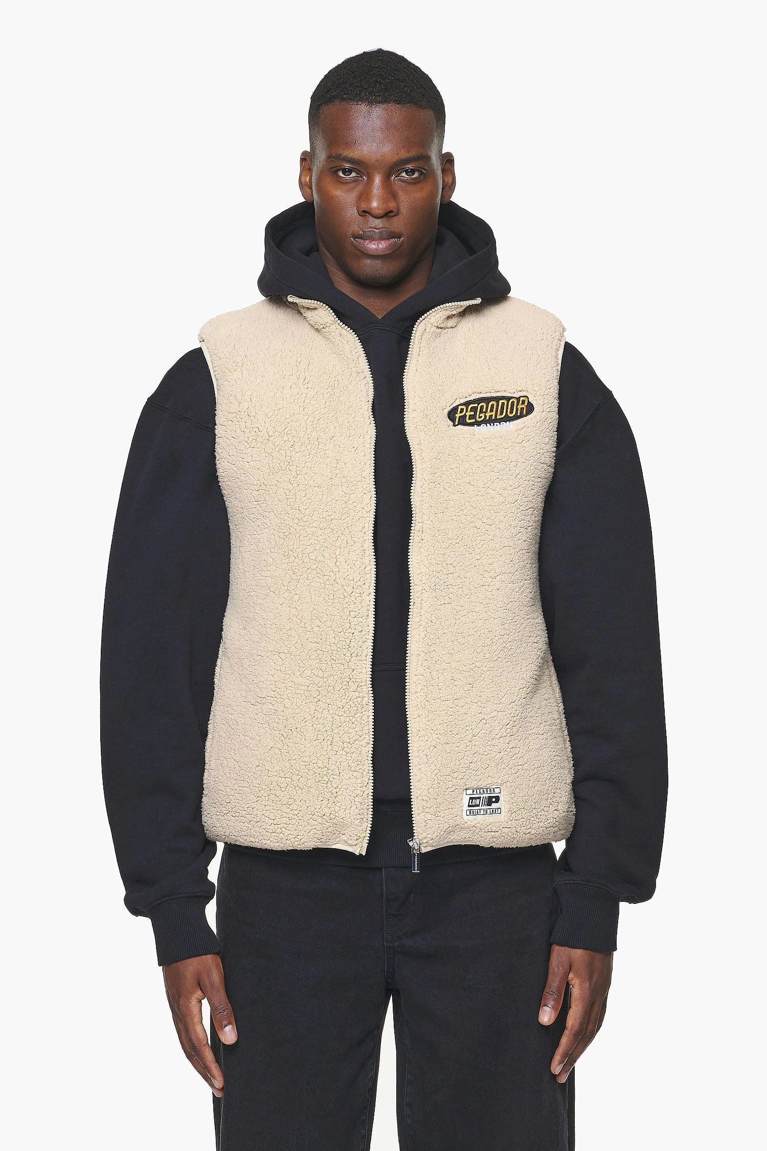 Orae Teddy Vest Kingdom Beige 1 Orae Teddy Vest Kingdom Beige