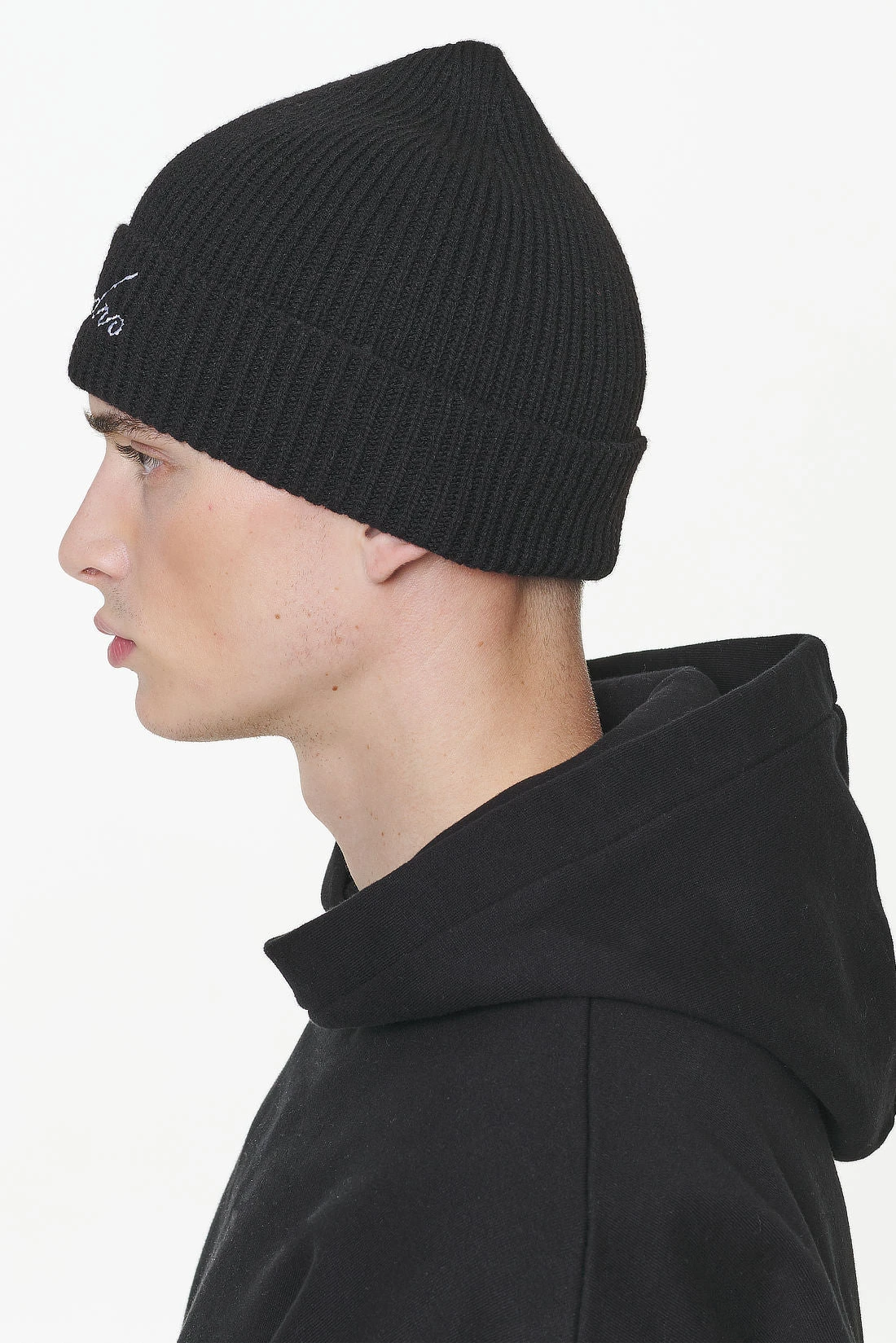 Zupra Beanie Onyx Black 2 Zupra Beanie Onyx Black - Image 2