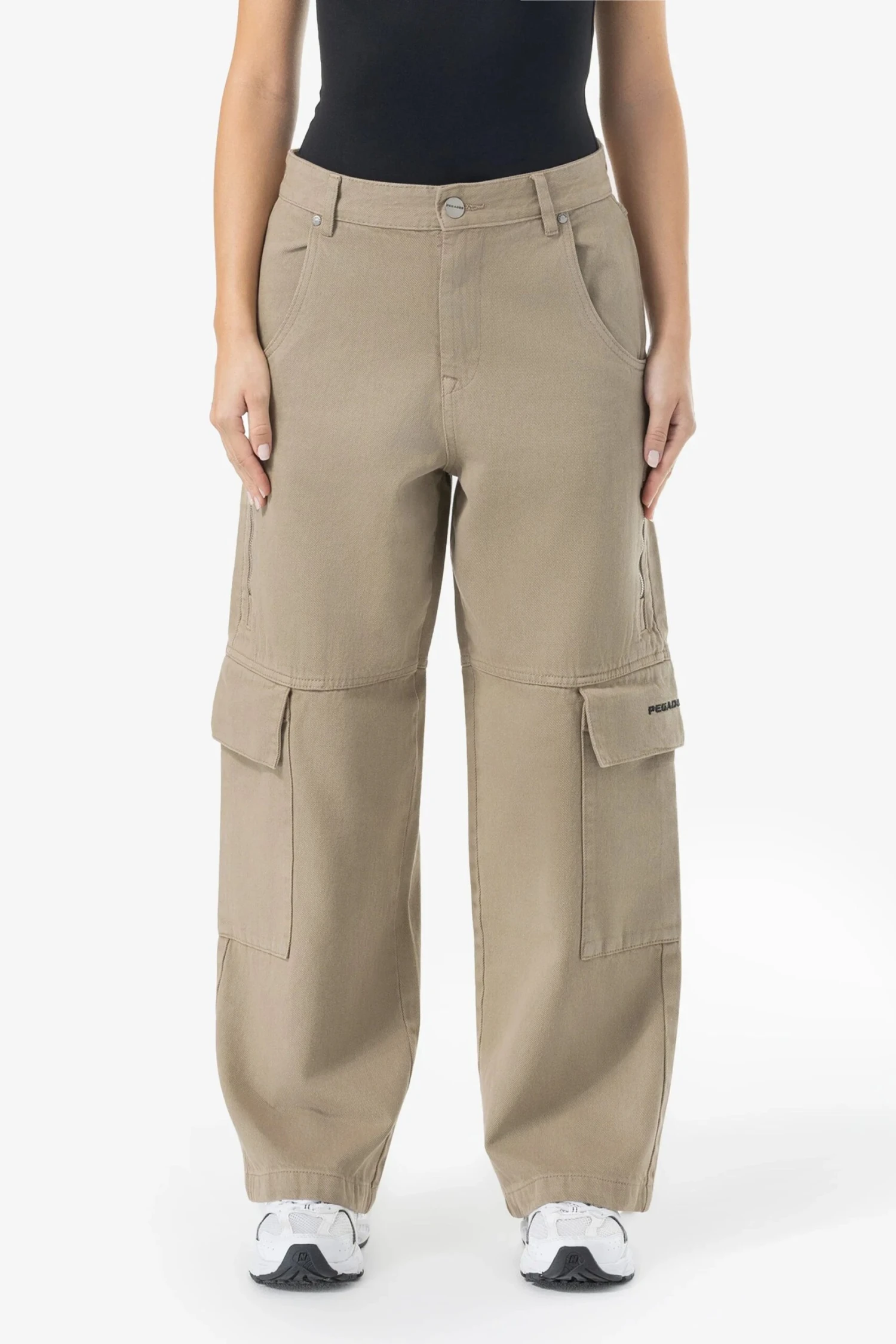 Taily Super Baggy Cargo Jeans Desert Taupe 2 Taily Super Baggy Cargo Jeans Desert Taupe - Image 2