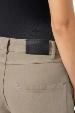 Taily Super Baggy Cargo Jeans Desert Taupe 11 Taily Super Baggy Cargo Jeans Desert Taupe -Pegador Sale Store 24055 PEGADOR Q4 Drop 0963 8c3e1d21 b342 4dc7 8fd4 d35d5e3f7af2