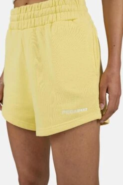 Wiluna High Waisted Sweat Shorts Washed Soft Yellow White -Pegador Sale Store PGDR 3344 585 004 Wiluna High Waisted Sweatshorts Washed Soft Yellow White 5318