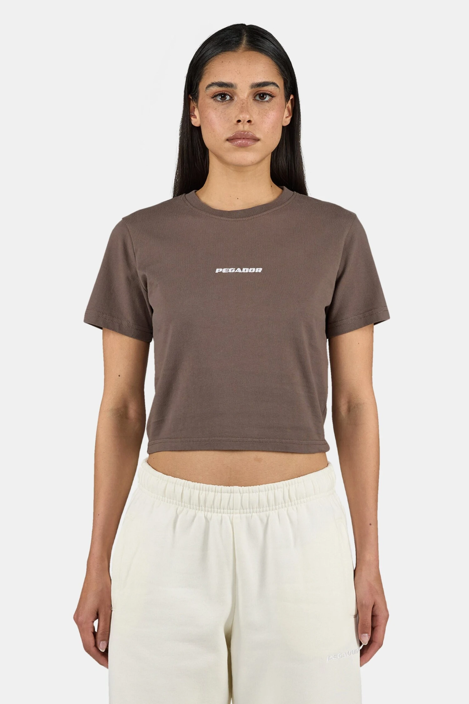 Ines Cropped Baby Tee Washed Cozy Brown White 1 Ines Cropped Baby Tee Washed Cozy Brown White