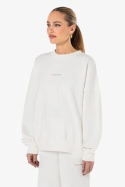 Tory Logo Oversized Sweater Washed Warm White -Pegador Sale Store PGDR 4700 551 WASHEDWARMWHITE 0885 ca40b648 ace6 4e4c 916e 48c57aa9ac91