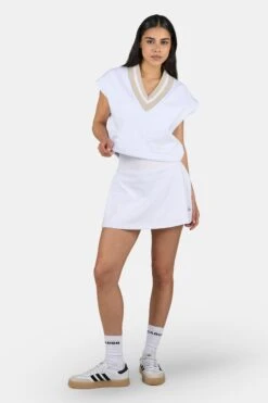 Junta V-Neck Vest White 5 Junta V-Neck Vest White -Pegador Sale Store PGDR 6069 004 JUNTA V NECK VEST WHITE 6416