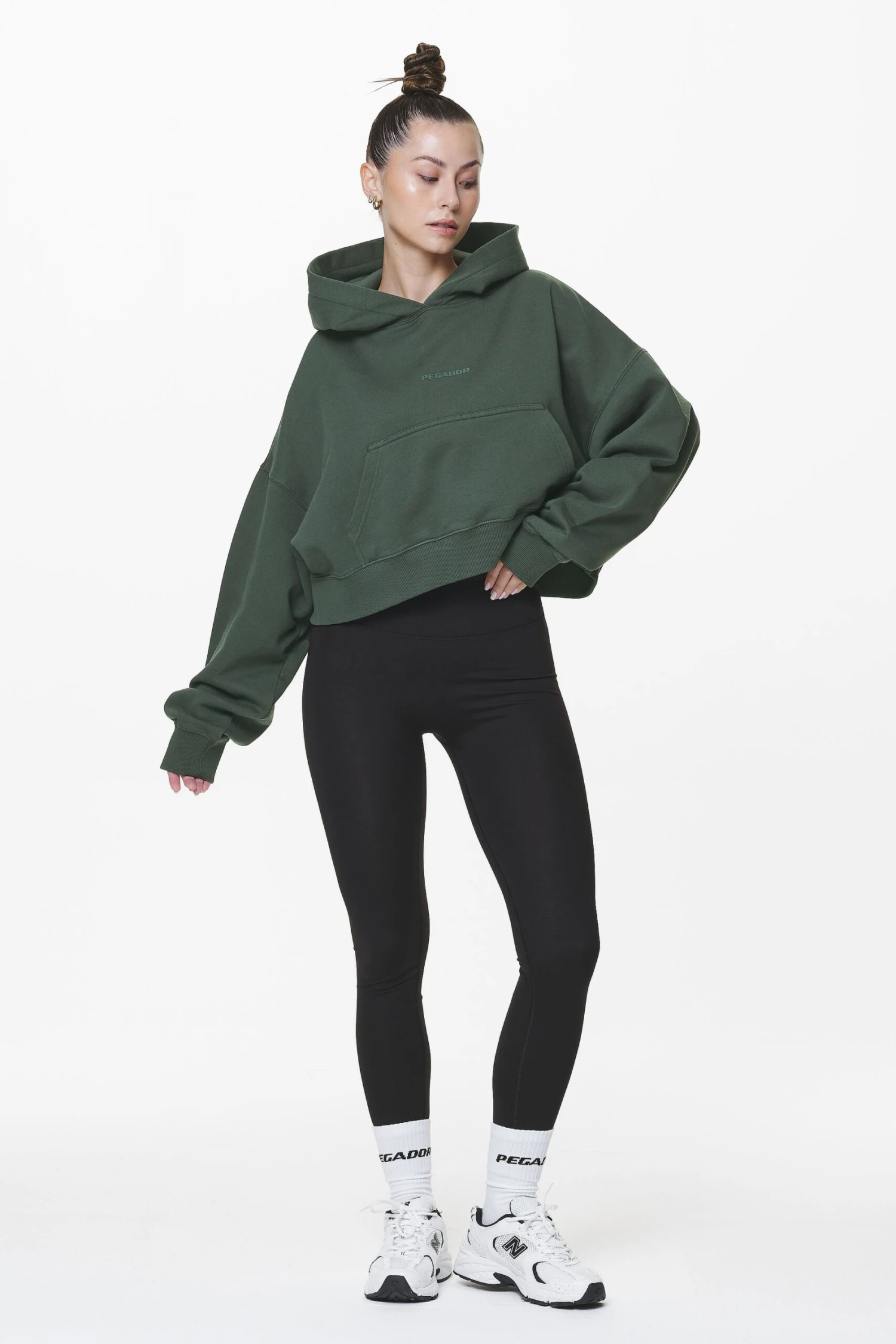 Salita Oversized Cropped Hoodie Washed Sage Green Gum 2 Salita Oversized Cropped Hoodie Washed Sage Green Gum - Image 2