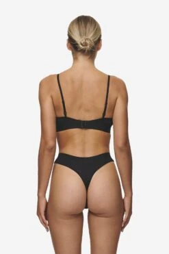 Emra String Black White -Pegador Sale Store PGDR MOST ALIVE ECOMMERCE WOMENS DAY 256497